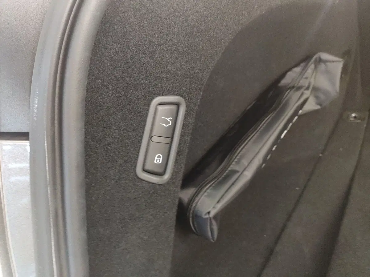 Maserati Levante usata a Avellino (14)