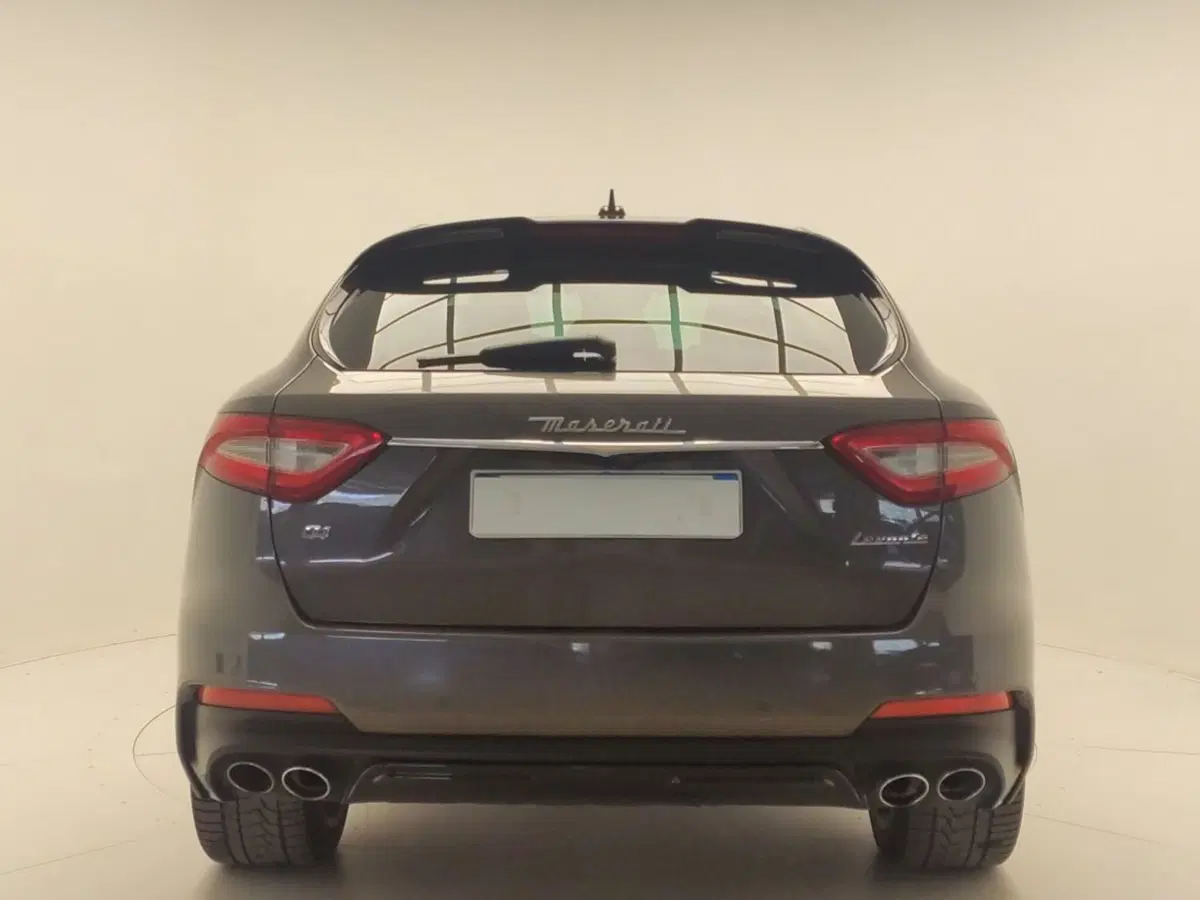 Maserati Levante usata a Avellino (4)