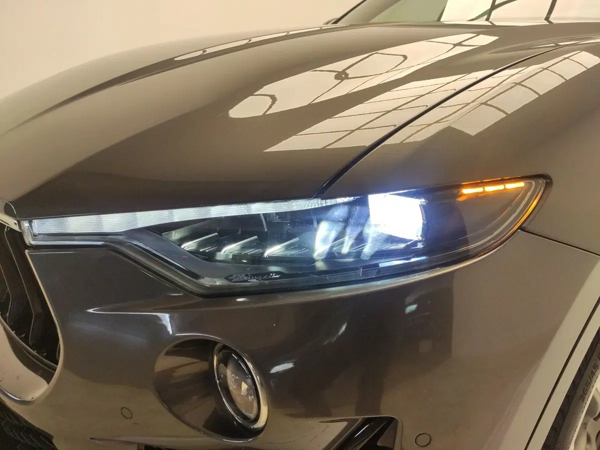 Maserati Levante usata a Avellino (6)