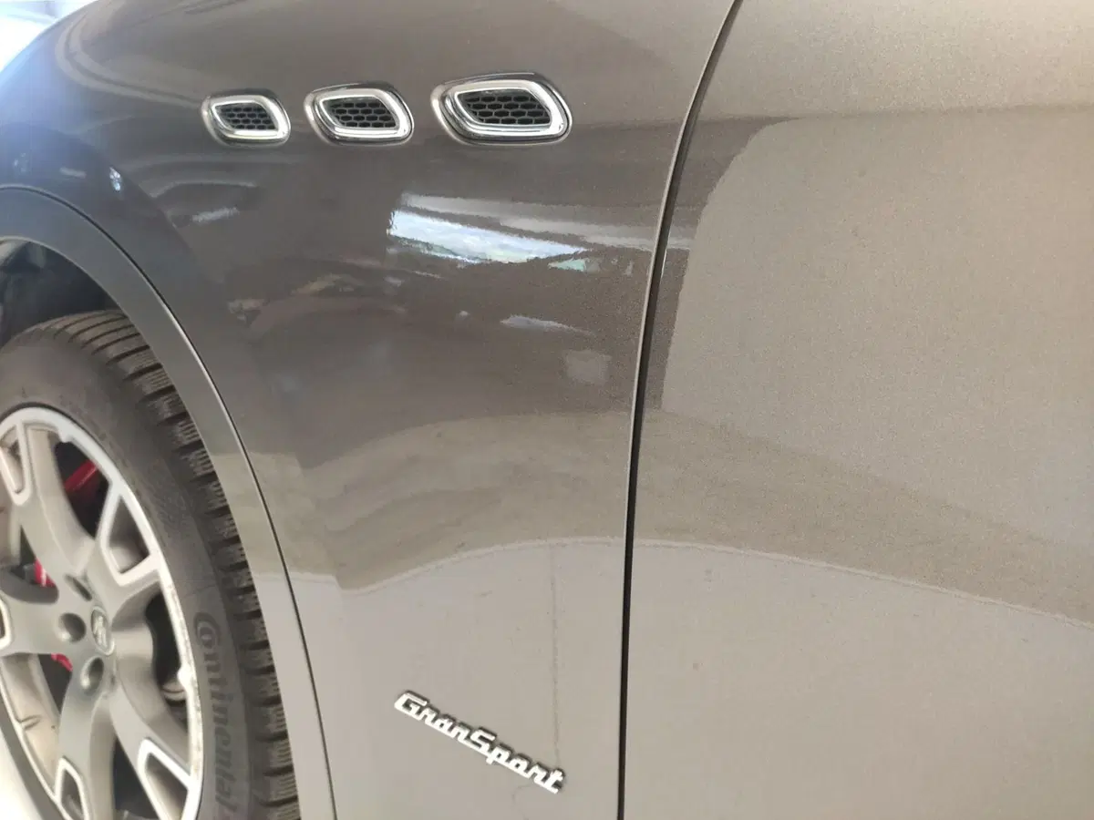Maserati Levante usata a Avellino (8)