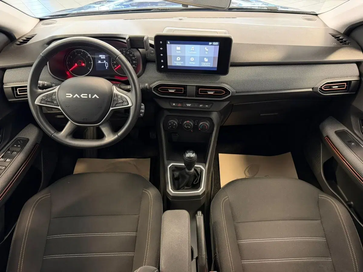 Dacia Sandero usata a Brescia (12)