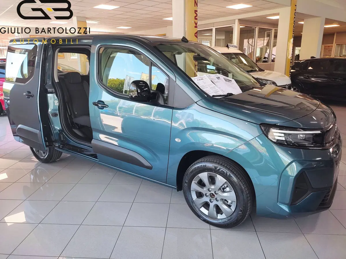 Opel Combo nuova a Prato (10)
