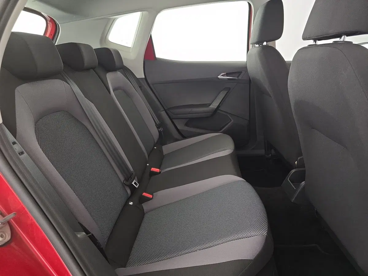 SEAT Arona usata a Asti (12)