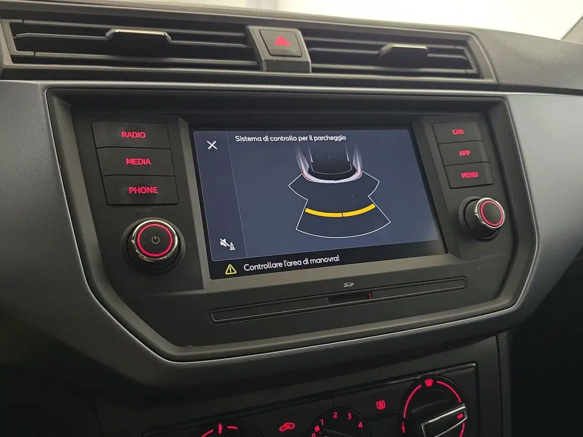 SEAT Arona usata a Asti (13)