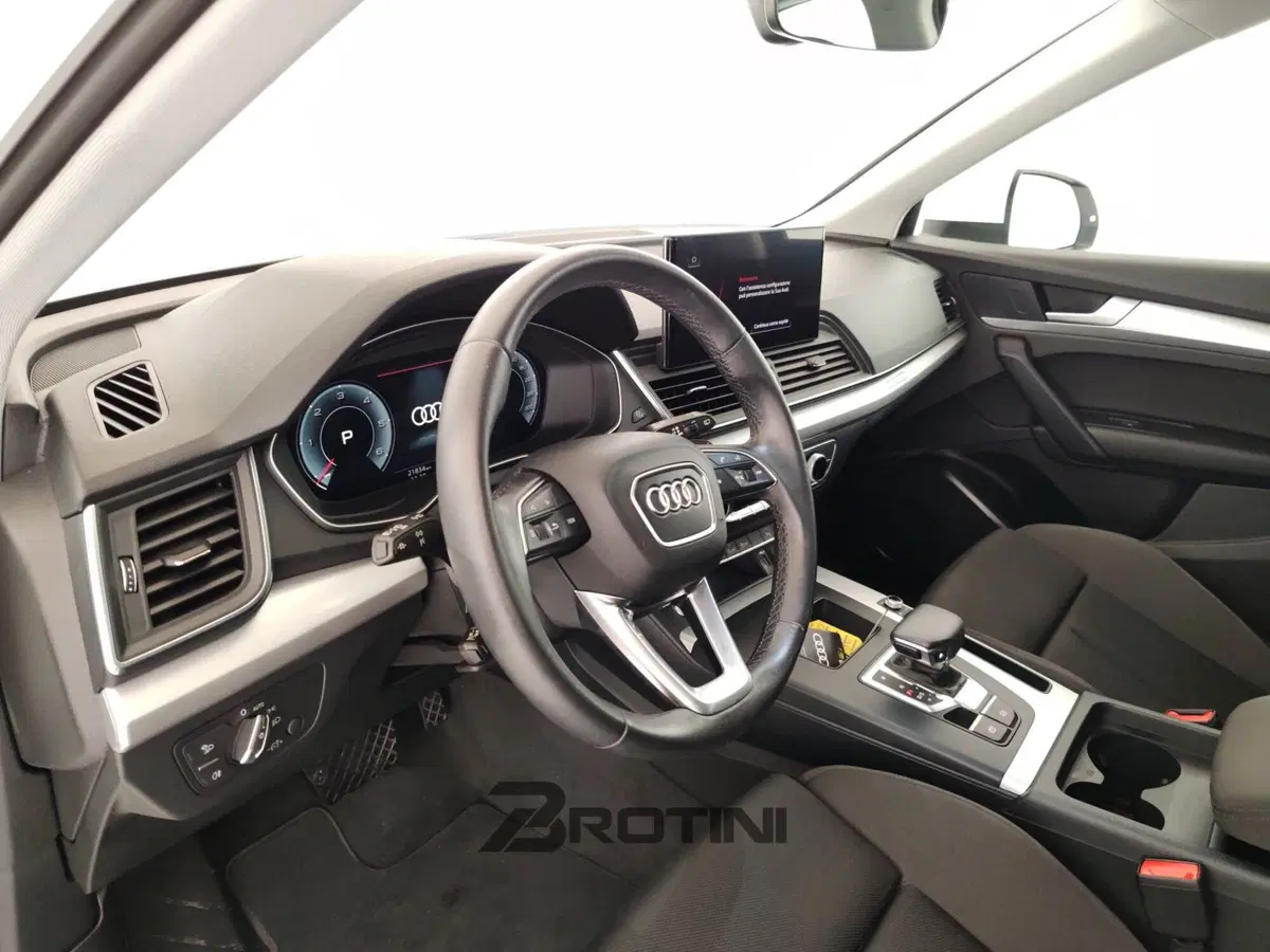 Audi Q4 Sportback usata a Massa-Carrara (8)