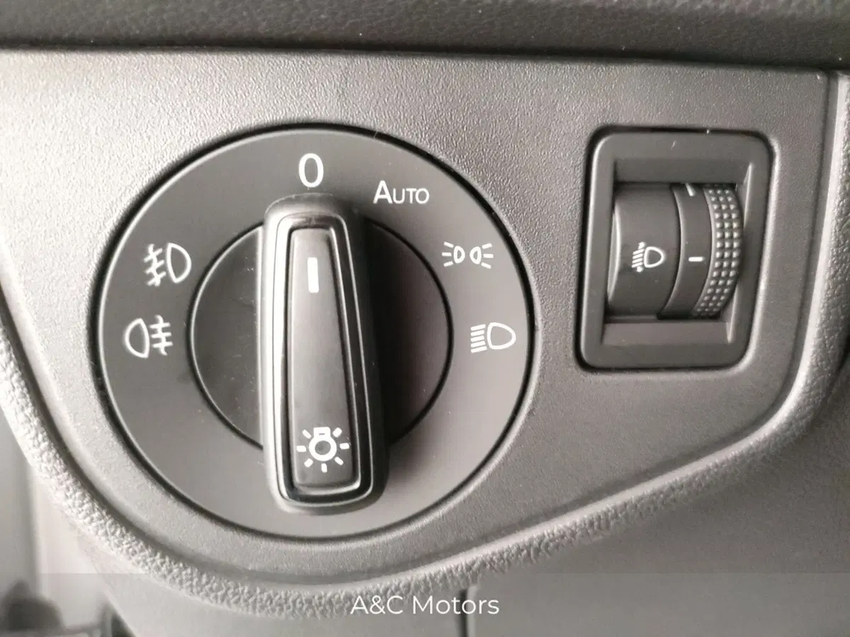 Volkswagen Polo nuova a Napoli (14)