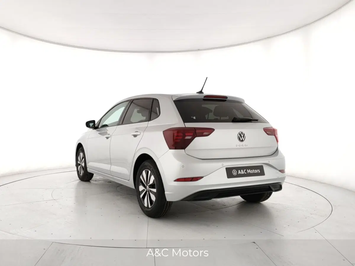 Volkswagen Polo nuova a Napoli (3)