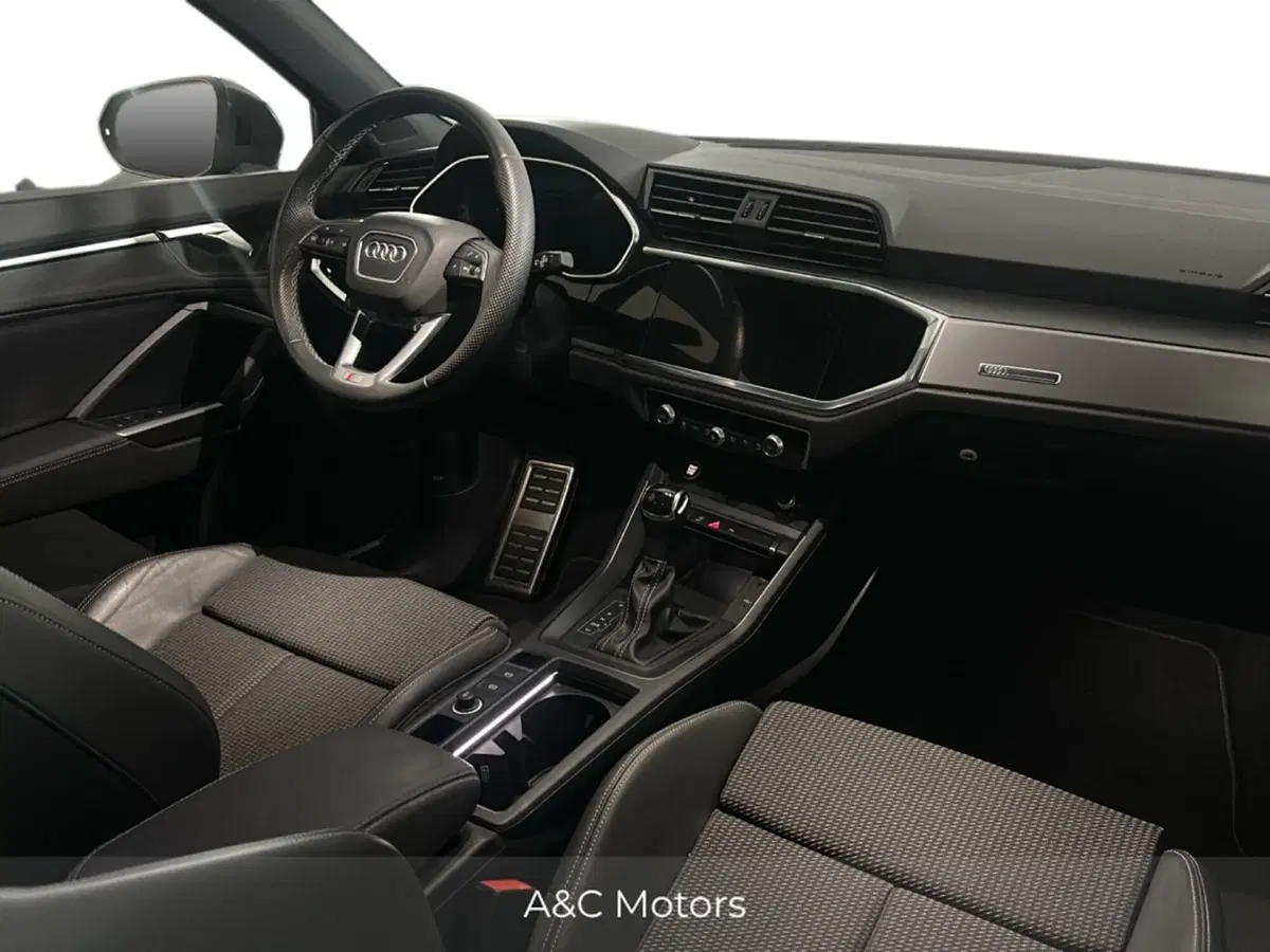 Audi Q3 Sportback usata a Napoli (10)