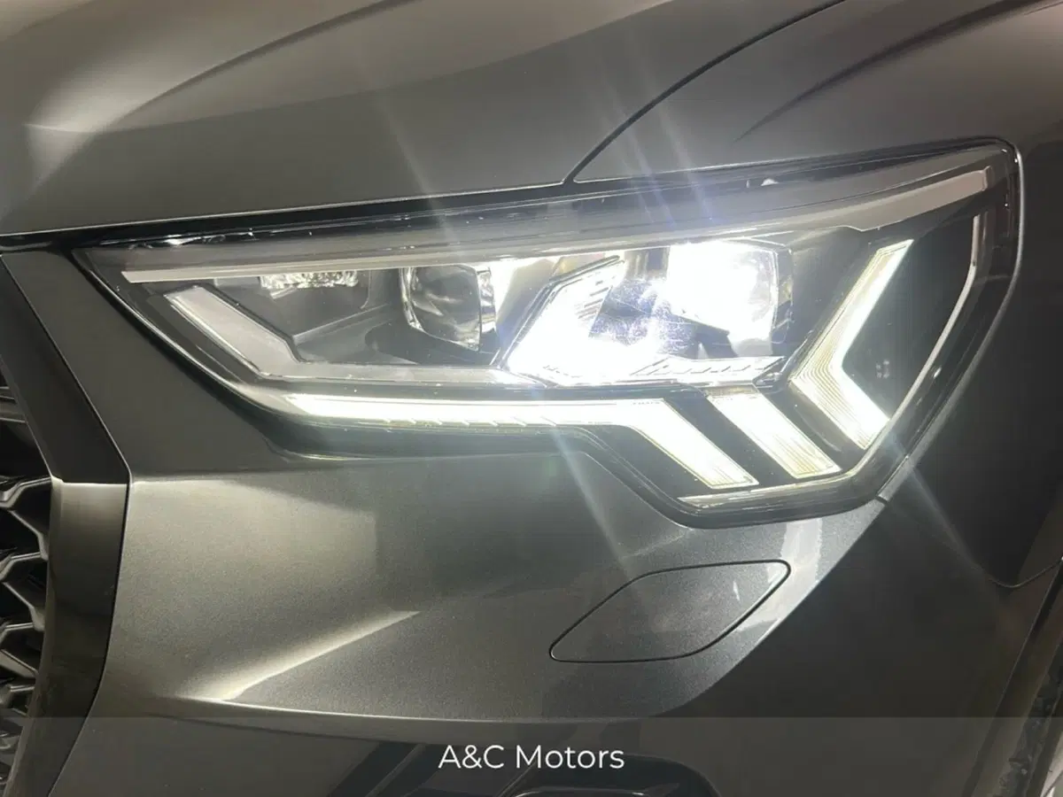 Audi Q3 Sportback usata a Napoli (19)