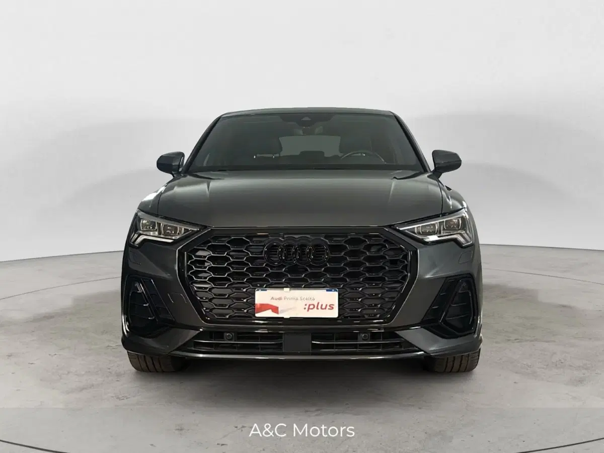 Audi Q3 Sportback usata a Napoli (2)
