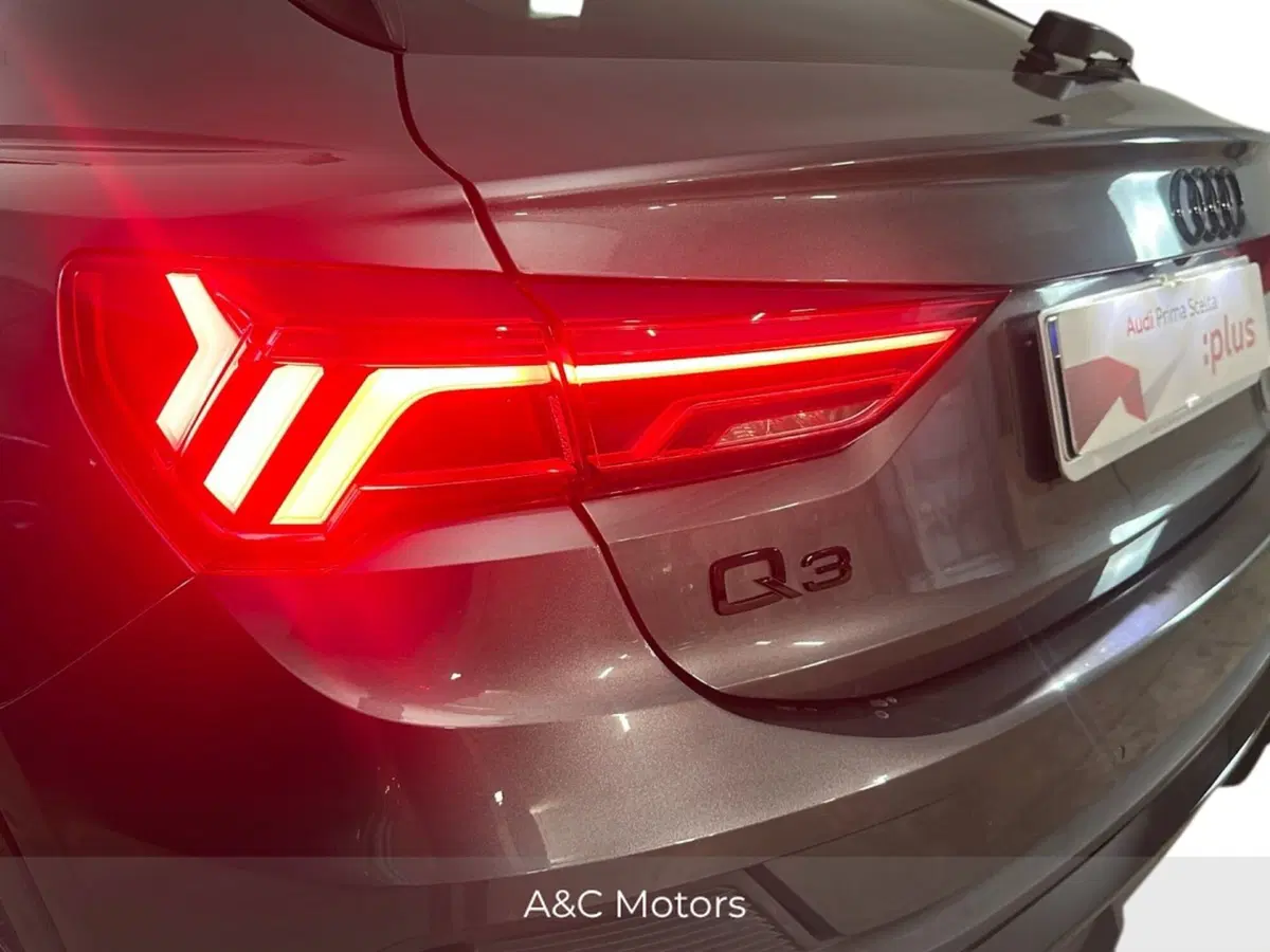 Audi Q3 Sportback usata a Napoli (20)