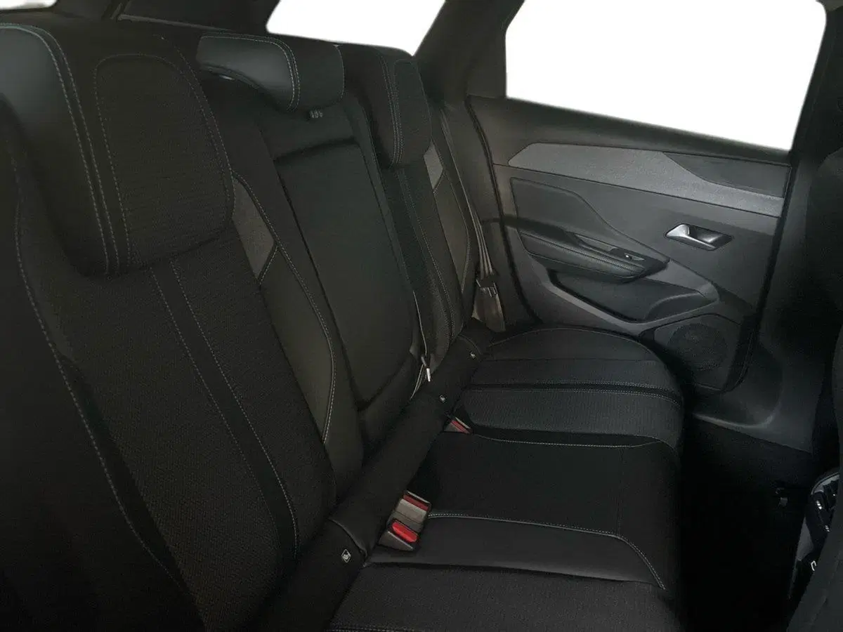 Peugeot 308 SW nuova a Salerno (14)