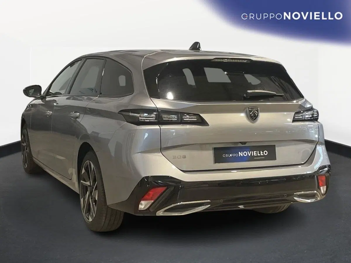Peugeot 308 SW nuova a Salerno (5)