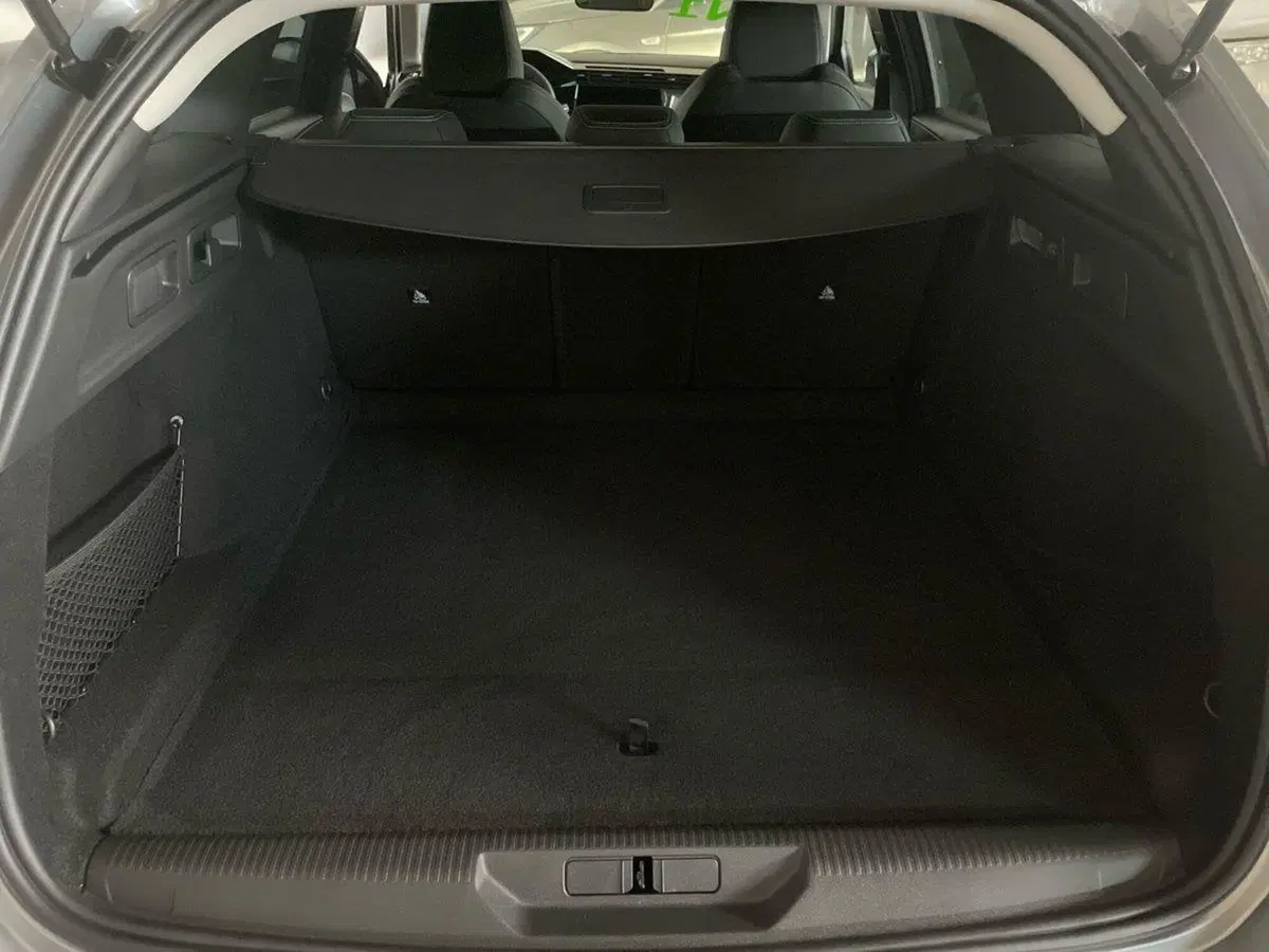Peugeot 308 SW nuova a Salerno (7)
