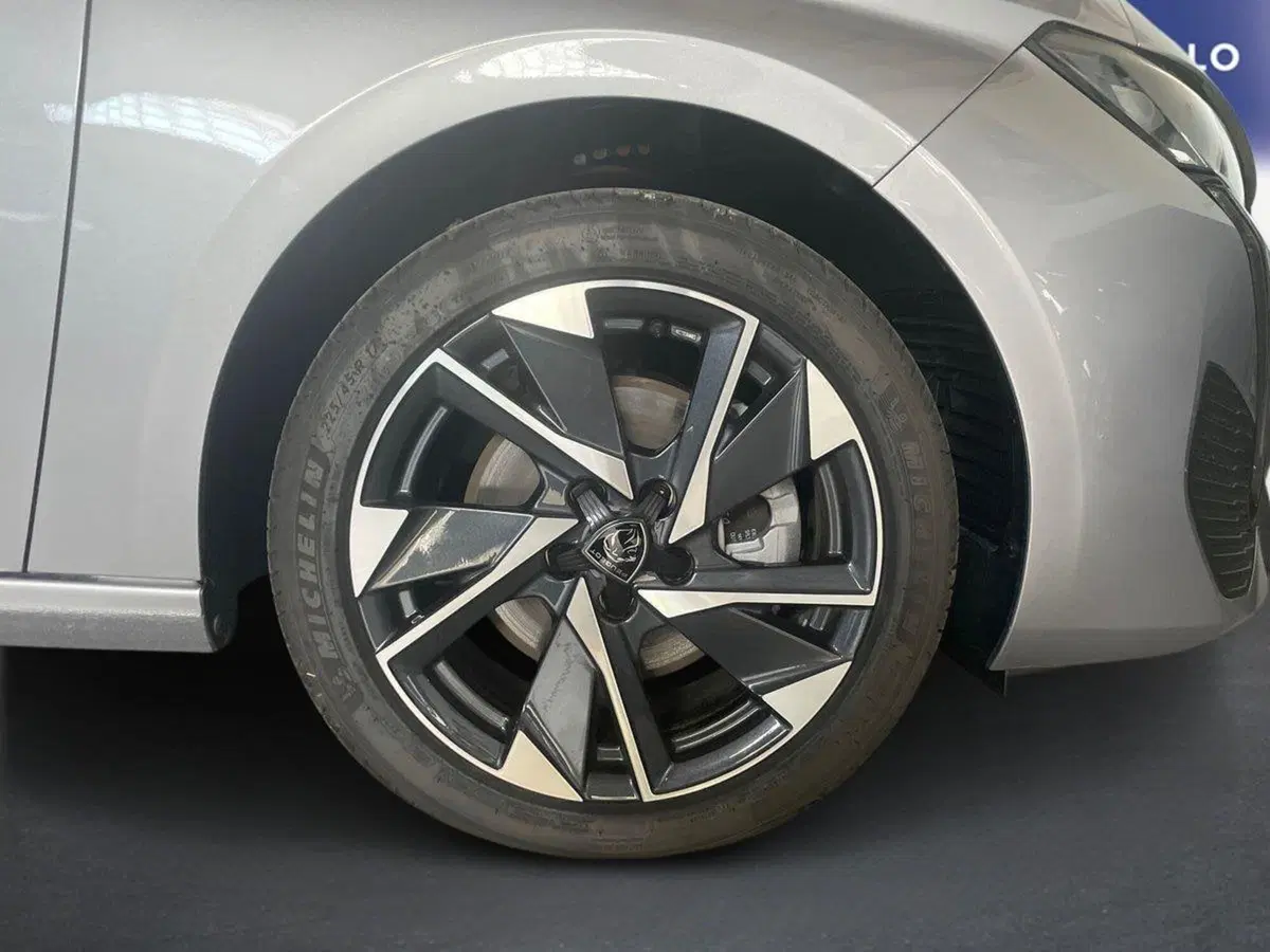 Peugeot 308 SW nuova a Salerno (8)
