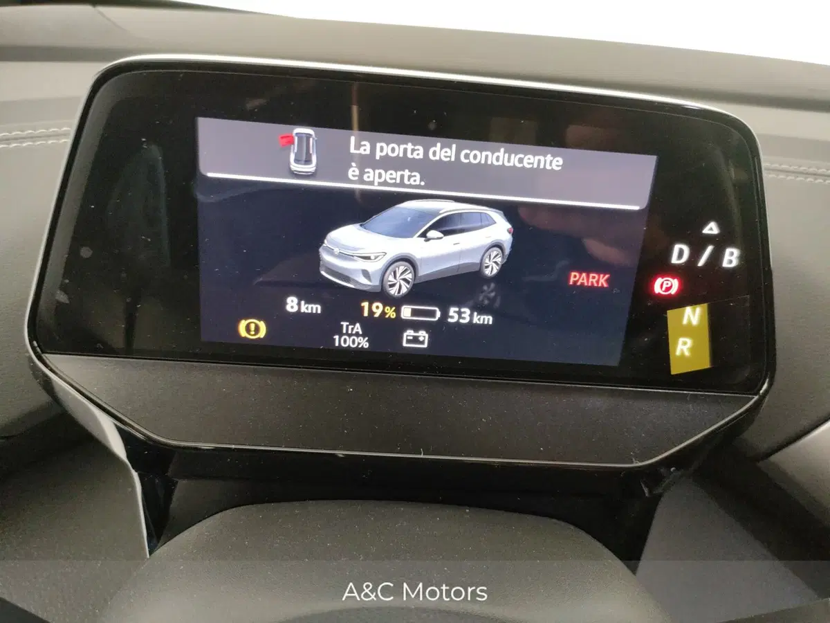 Volkswagen ID.4 nuova a Napoli (14)