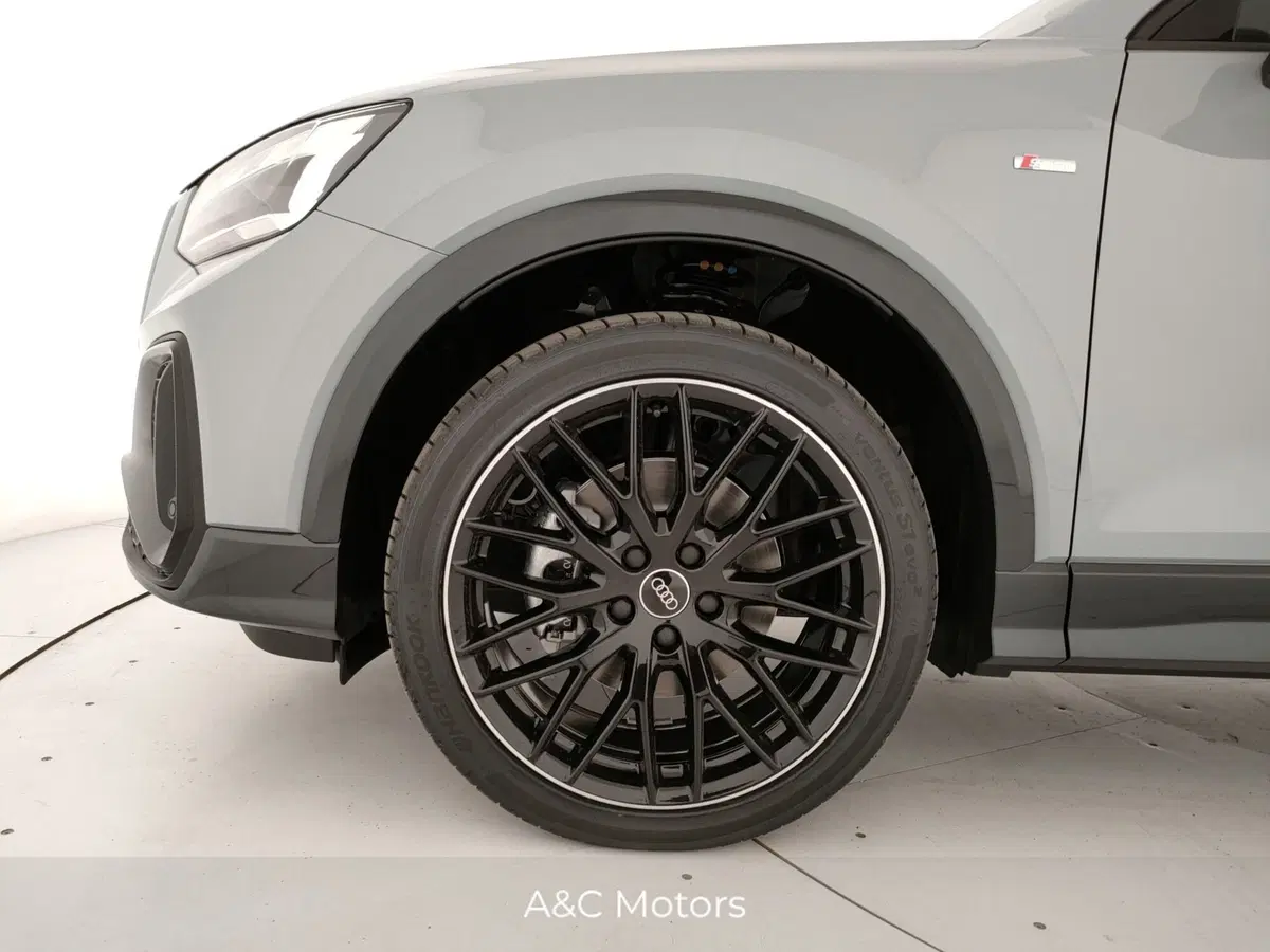 Audi Q2 nuova a Napoli (6)