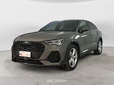 Audi Q3 Sportback 35 TDI S line edition del 2025 usata a Nola