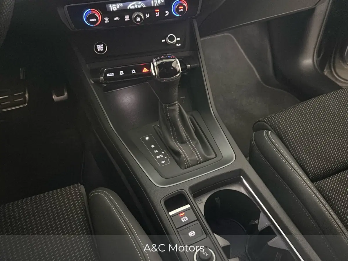 Audi Q3 Sportback usata a Napoli (15)