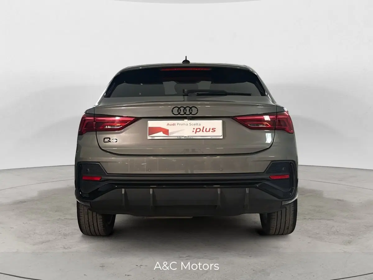 Audi Q3 Sportback usata a Napoli (5)