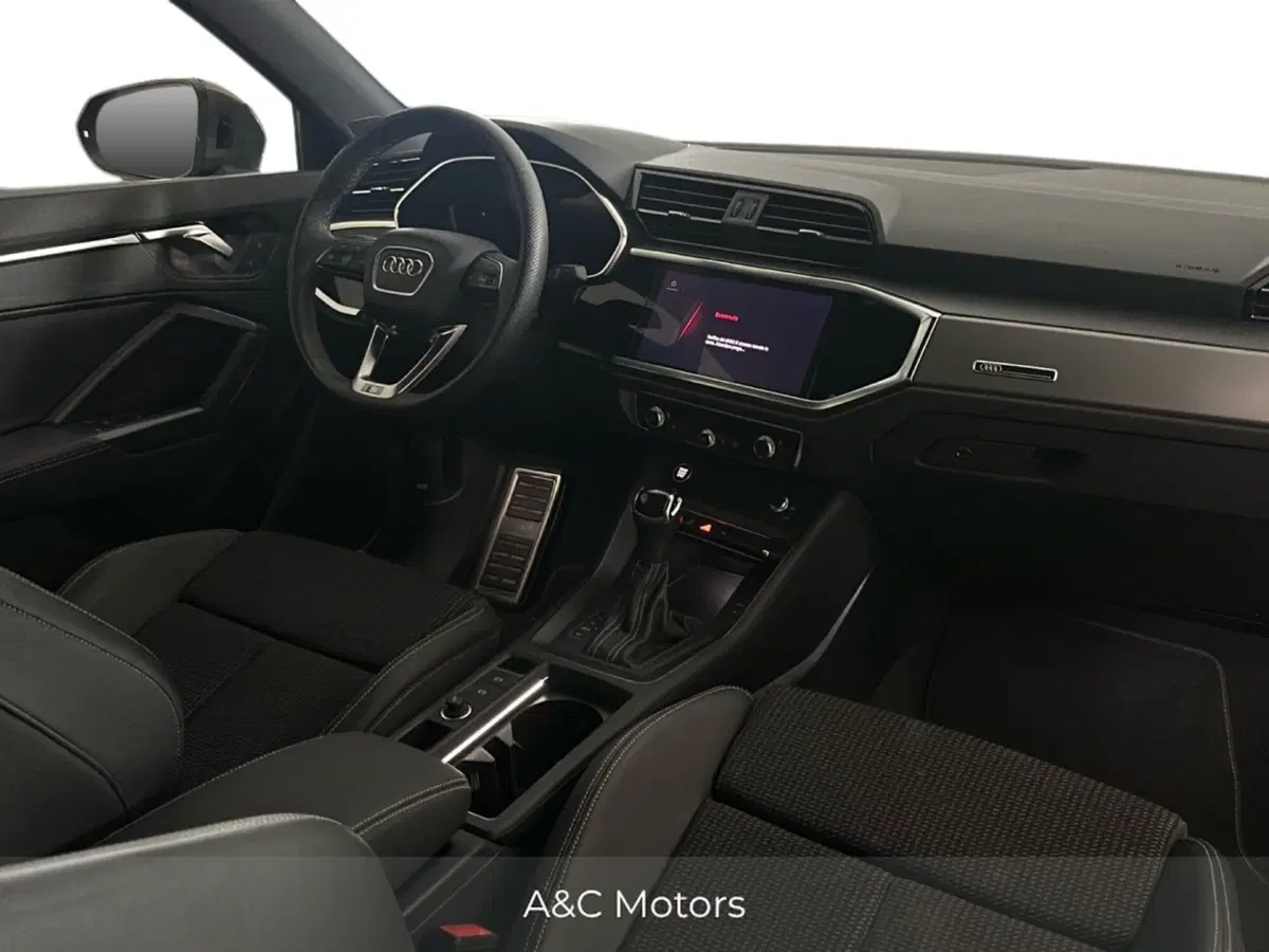Audi Q3 Sportback usata a Napoli (9)
