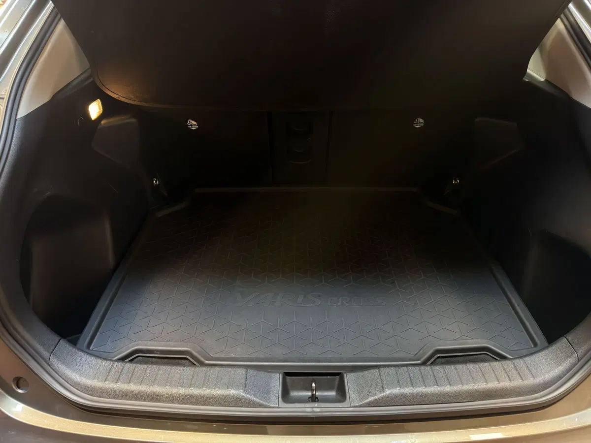 Toyota Yaris Cross usata a Milano (10)