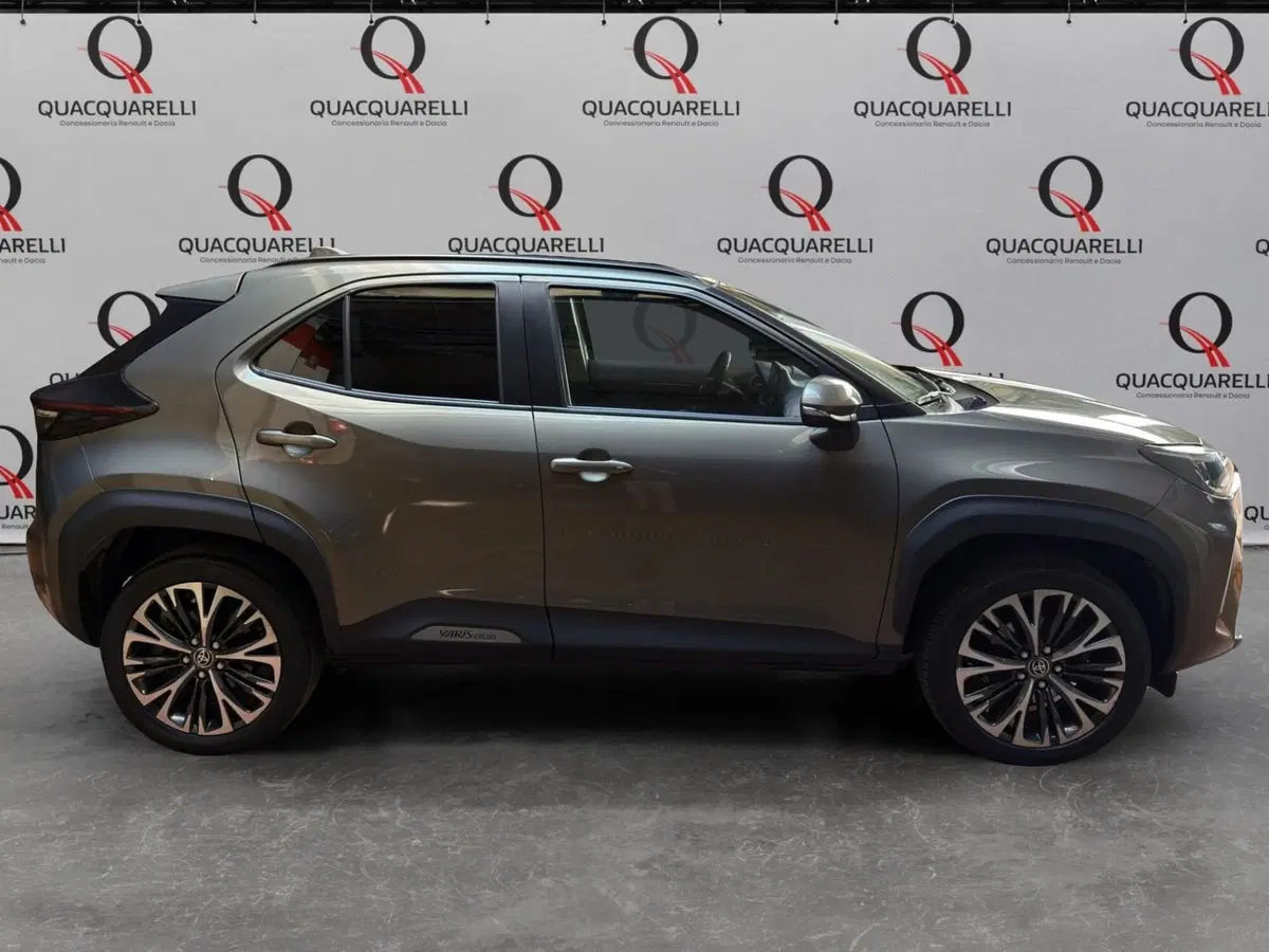 Toyota Yaris Cross usata a Milano (4)