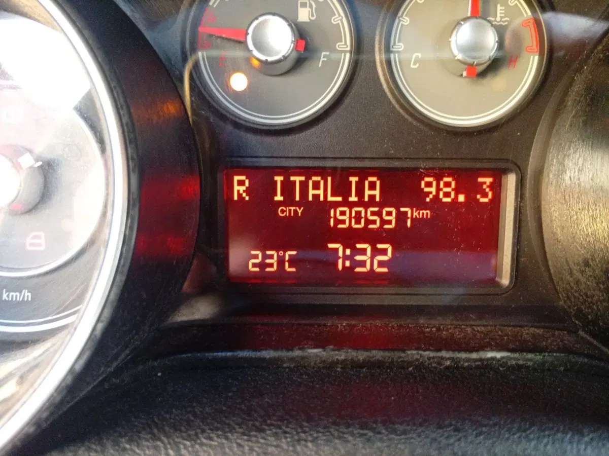 Fiat Grande Punto usata a Brescia (14)