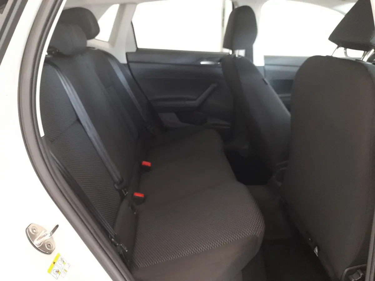 Volkswagen Polo nuova a Bologna (15)