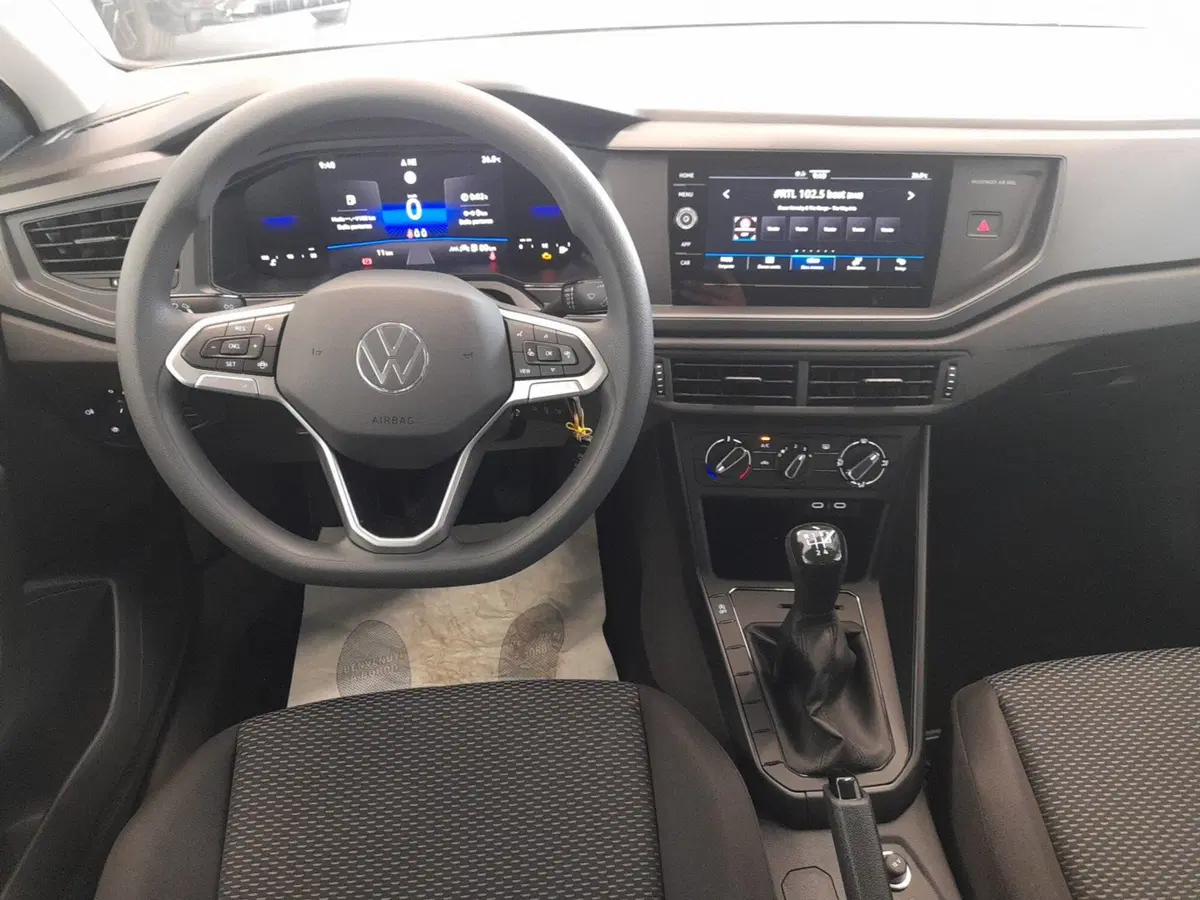 Volkswagen Polo nuova a Bologna (15)
