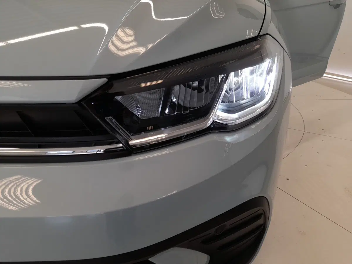 Volkswagen Polo nuova a Bologna (8)