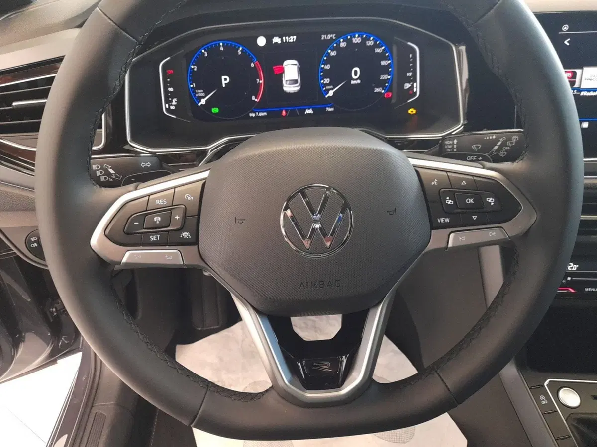 Volkswagen Taigo nuova a Bologna (11)
