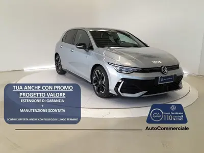 Volkswagen Golf 2.0 TDI 150 CV DSG SCR R-Line del 2024 usata a Bologna