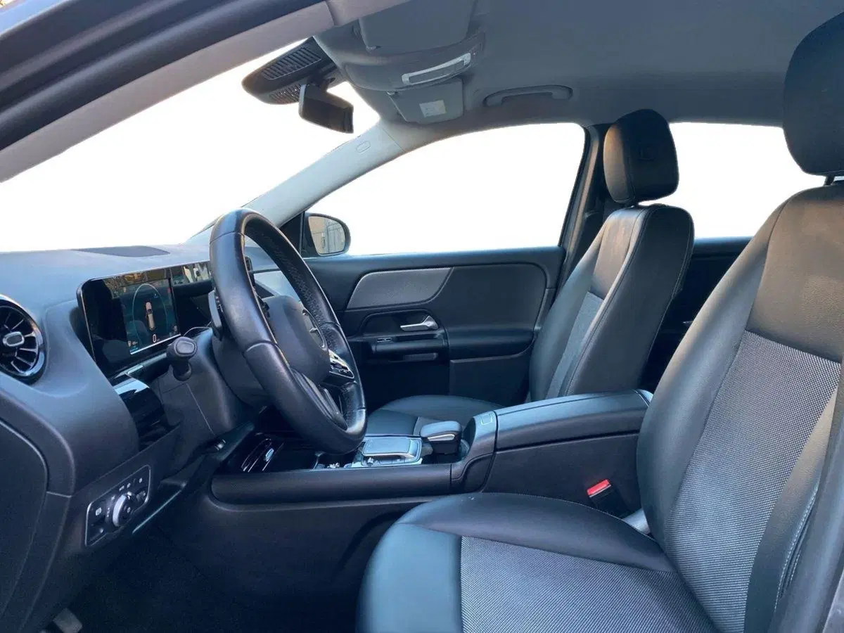 Mercedes-Benz GLA SUV usata a Prato (10)