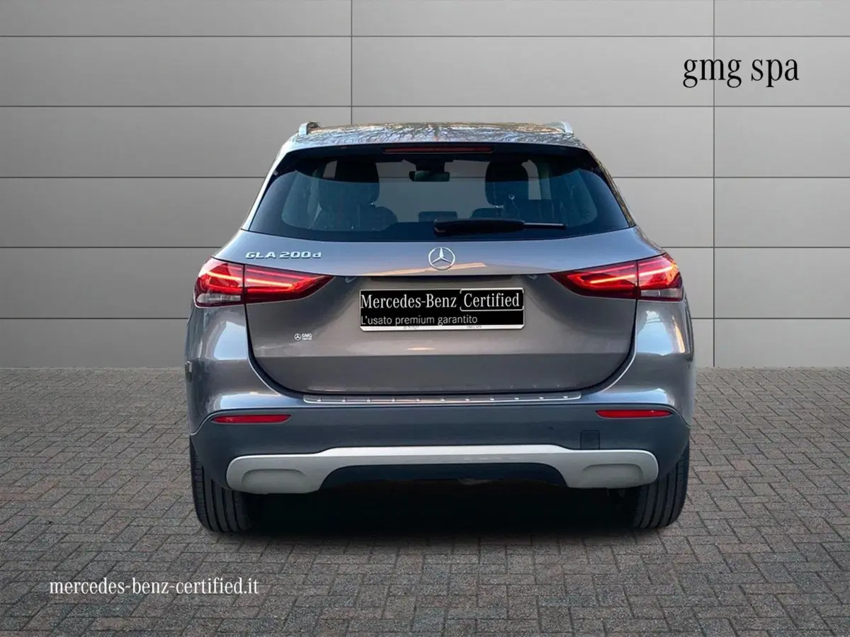 Mercedes-Benz GLA SUV usata a Prato (4)