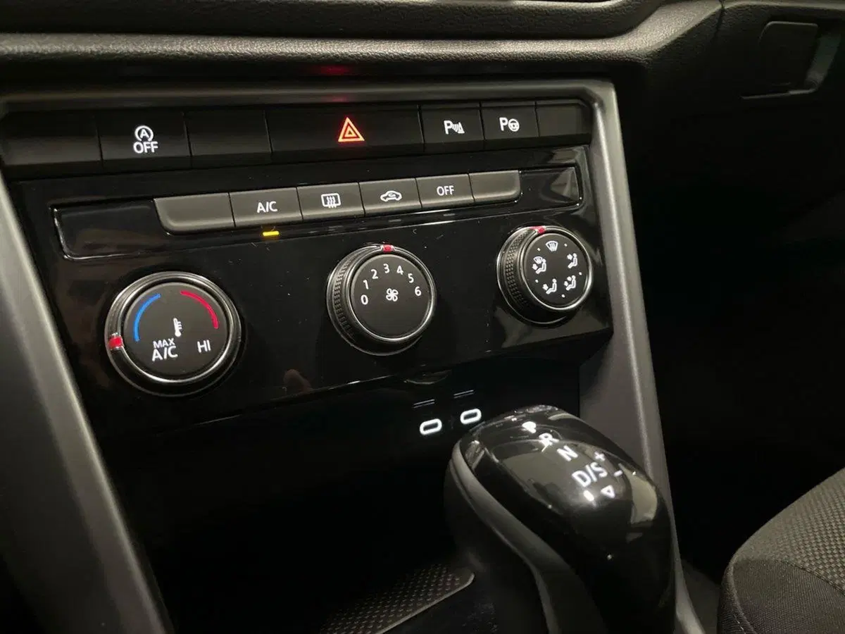 Volkswagen T-Roc usata a Prato (15)