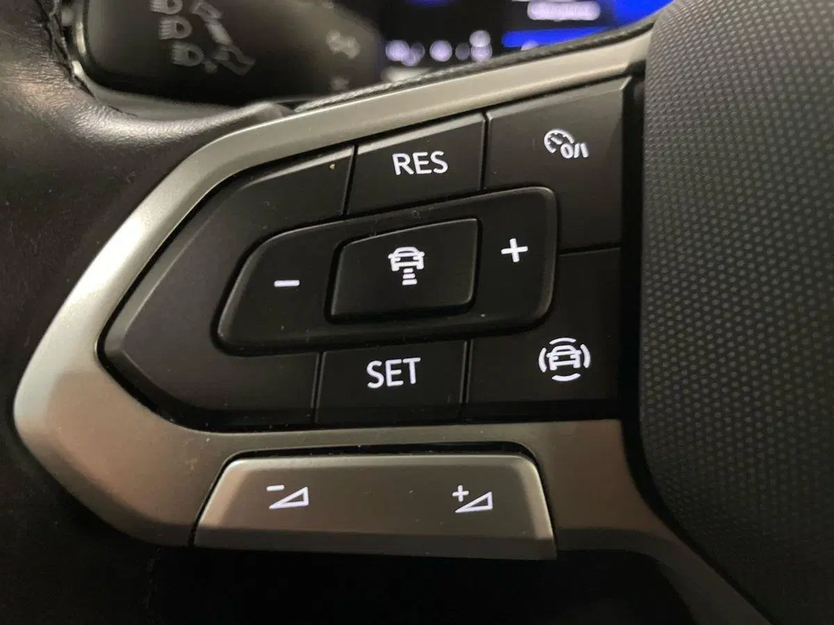 Volkswagen T-Roc usata a Prato (19)