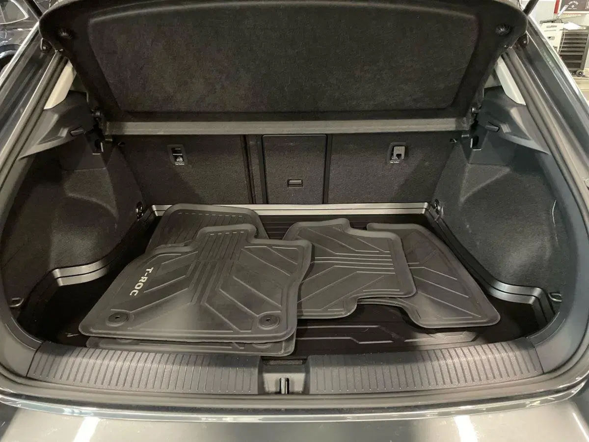 Volkswagen T-Roc usata a Prato (8)
