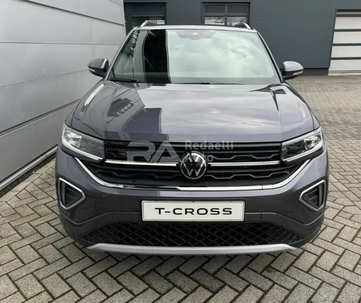 Volkswagen T-Cross nuova a Lecco (2)