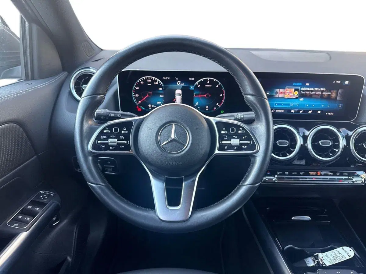 Mercedes-Benz GLA SUV usata a Firenze (11)