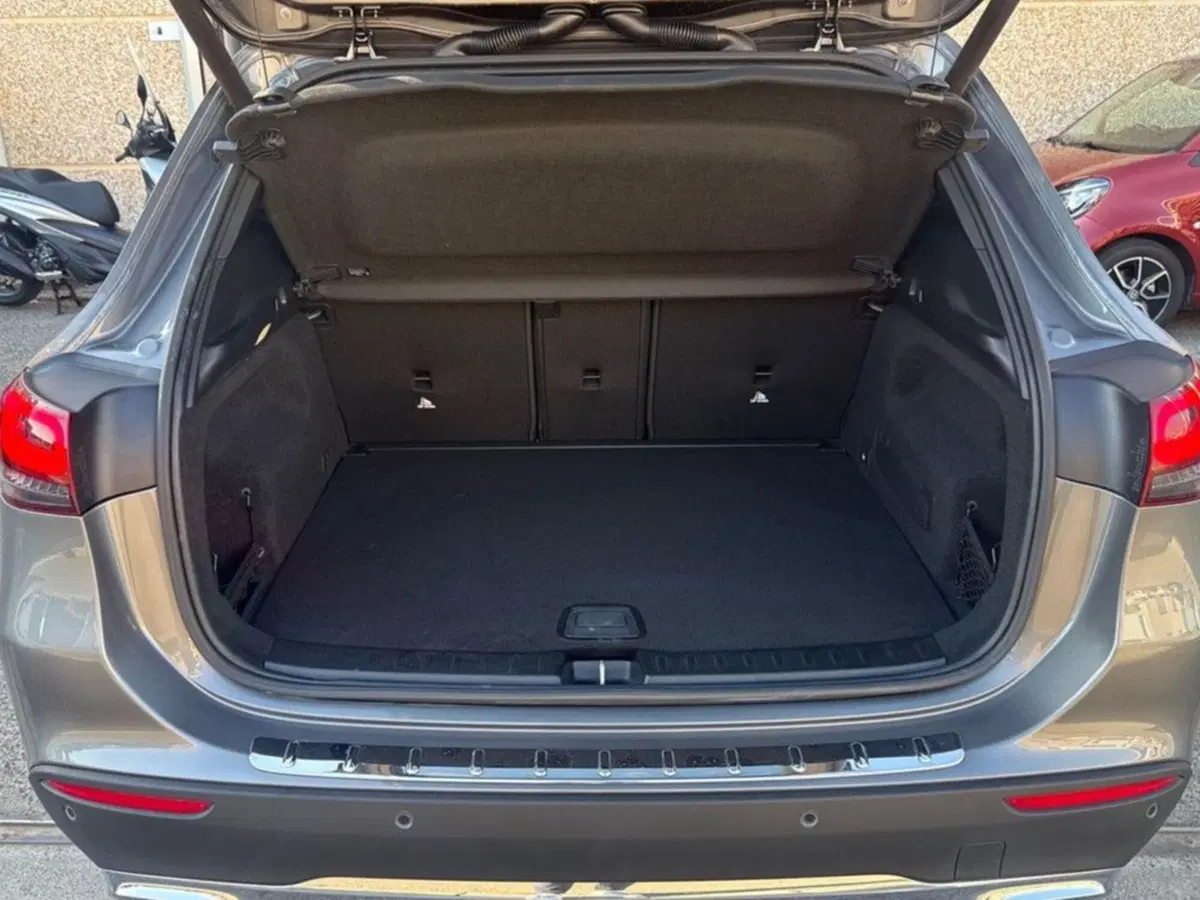 Mercedes-Benz GLA SUV usata a Firenze (8)