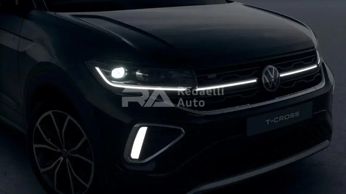 Volkswagen T-Cross nuova a Lecco (4)
