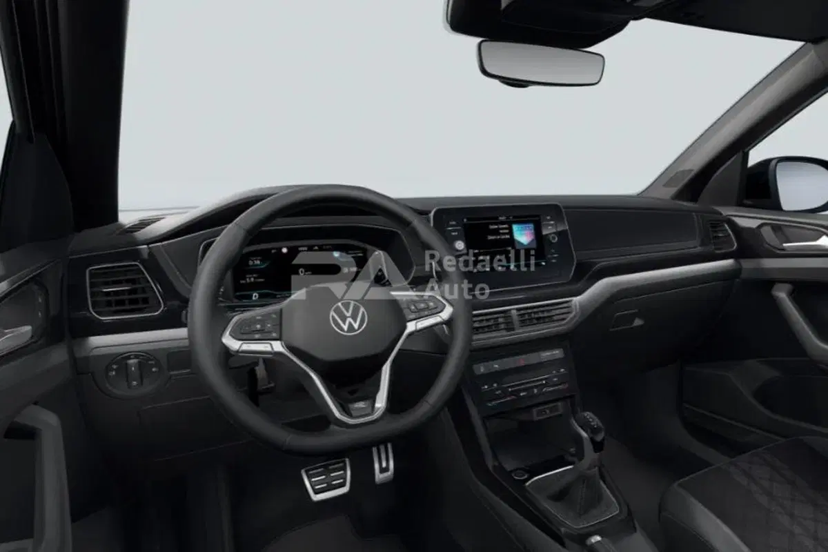 Volkswagen T-Cross nuova a Lecco (5)