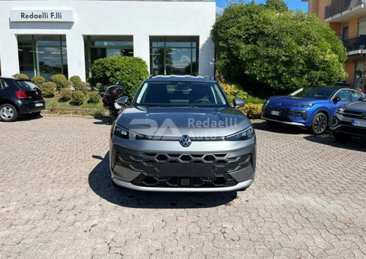 Volkswagen T-Roc nuova a Lecco (2)
