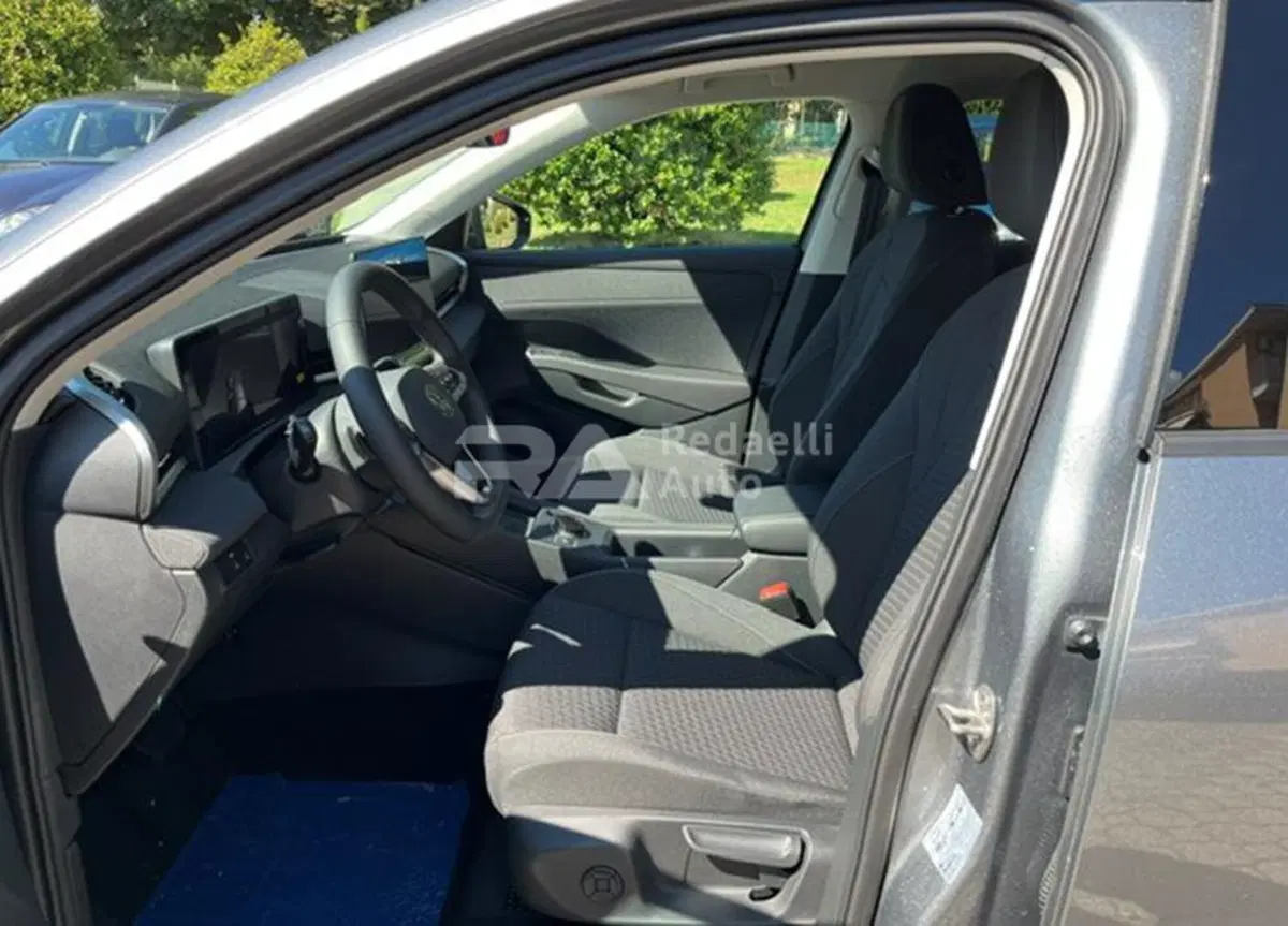 Volkswagen T-Roc nuova a Lecco (6)