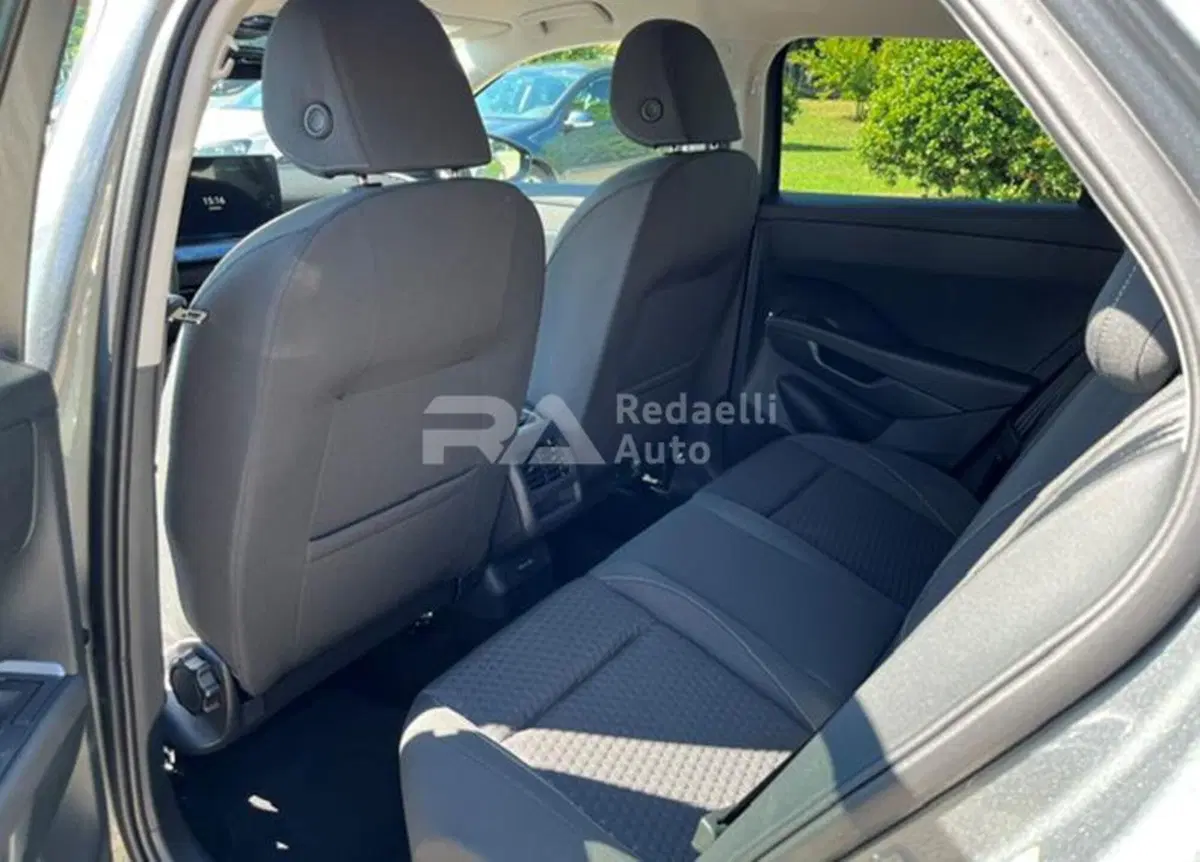 Volkswagen T-Roc nuova a Lecco (7)
