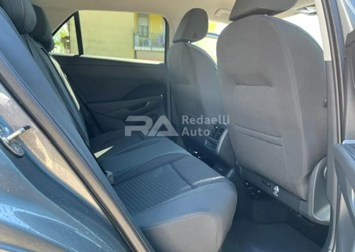Volkswagen T-Roc nuova a Lecco (9)