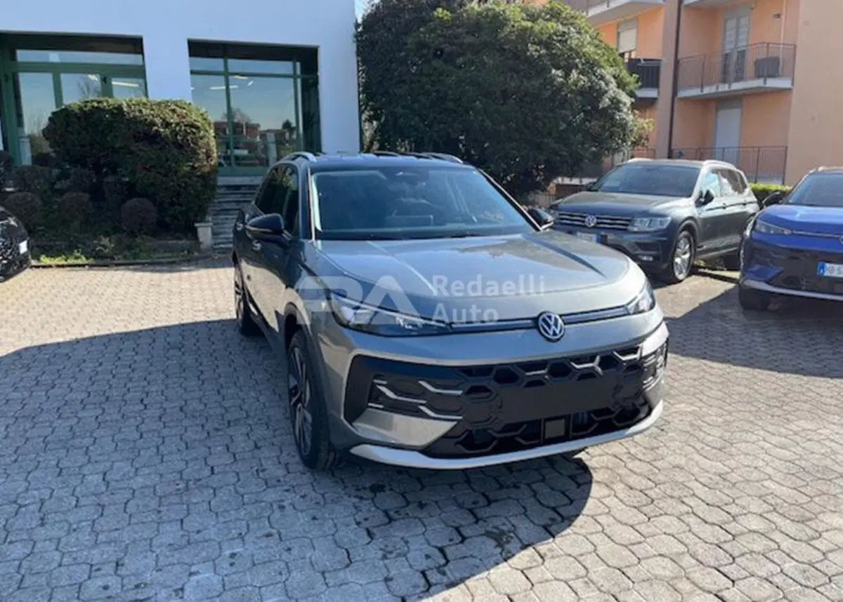 Volkswagen T-Roc nuova a Lecco (3)