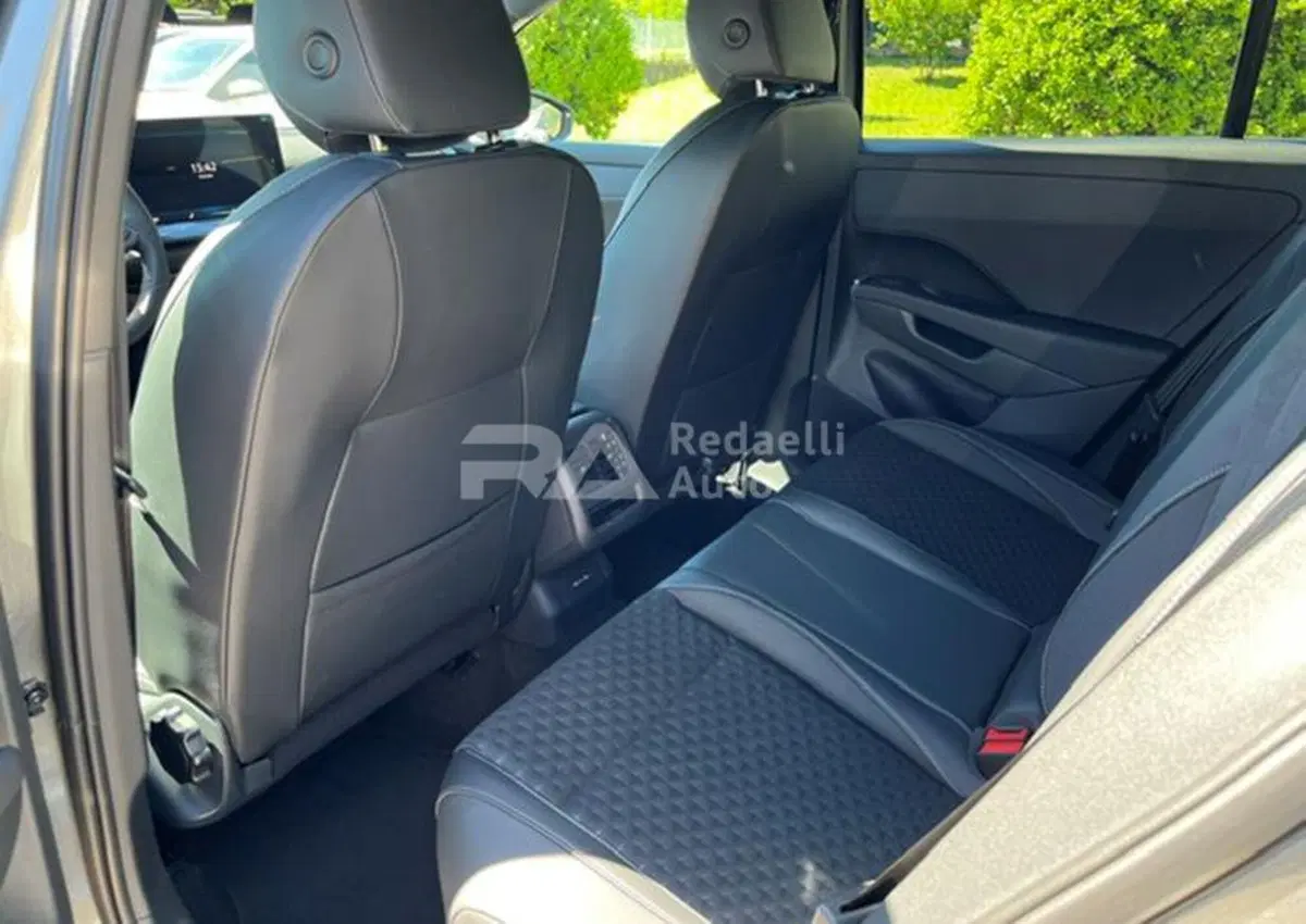 Volkswagen T-Roc nuova a Lecco (7)