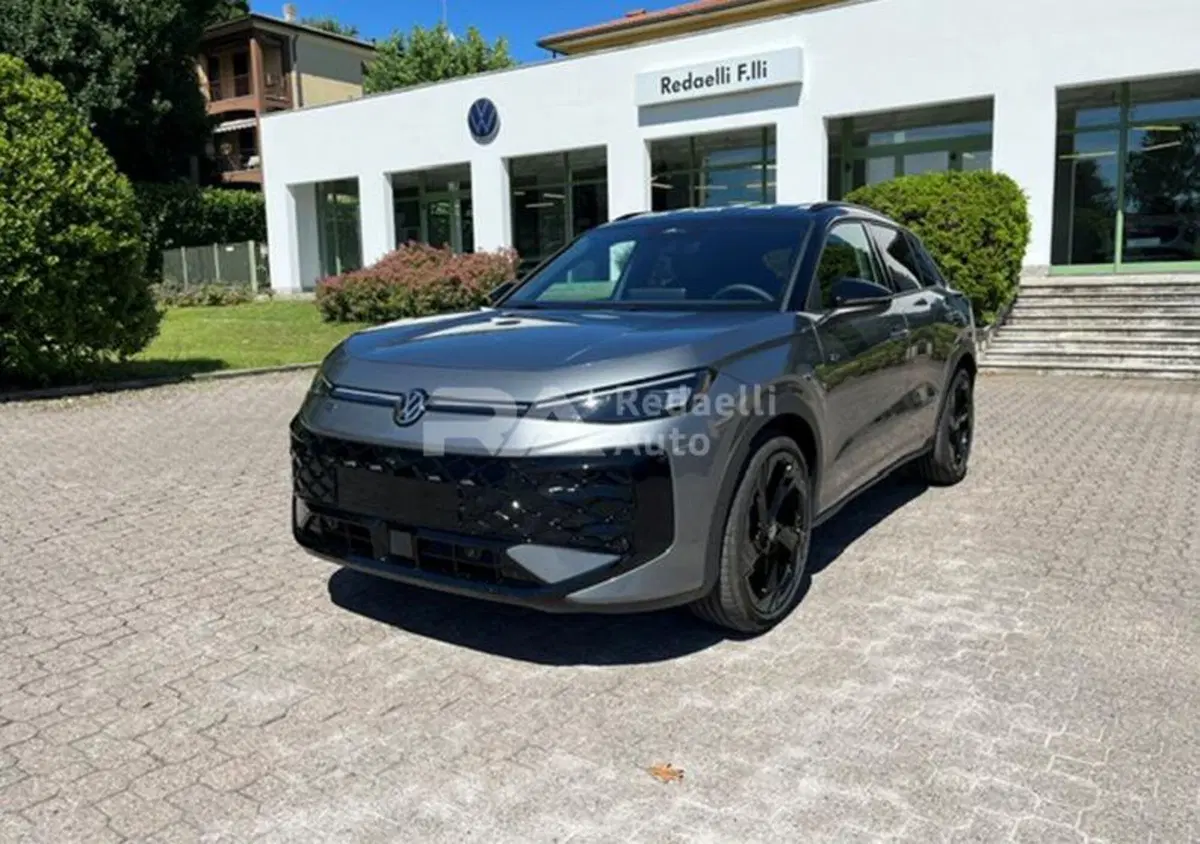 Volkswagen T-Roc nuova a Lecco (2)